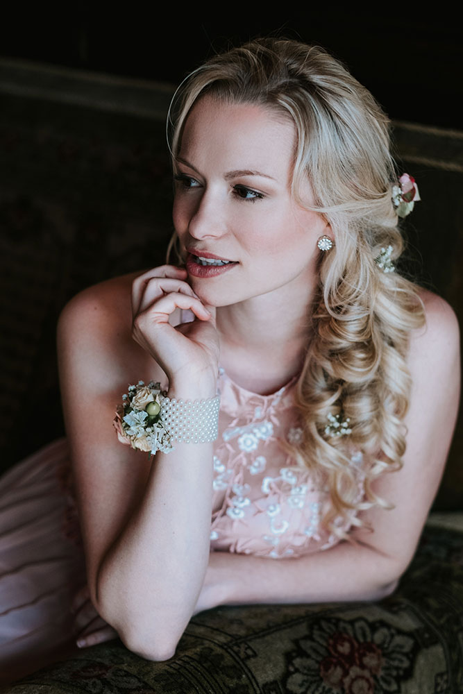 Zartes, romantisches und edles Styling für Vintagehochzeit für